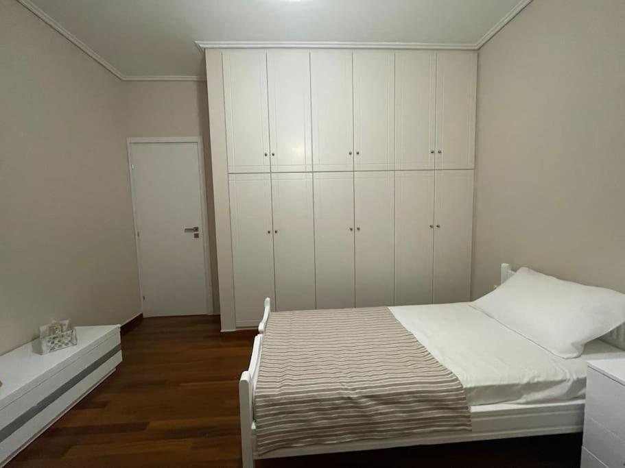 Dm Apartment 1 Athens Luaran gambar